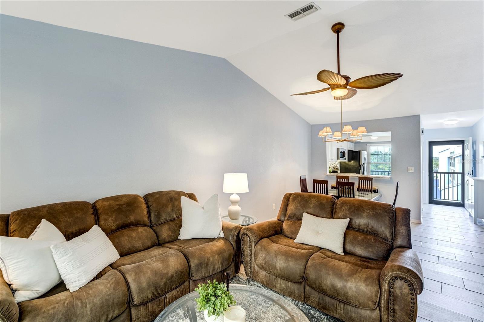 460 S Paula Dr #108 Property Photo 12