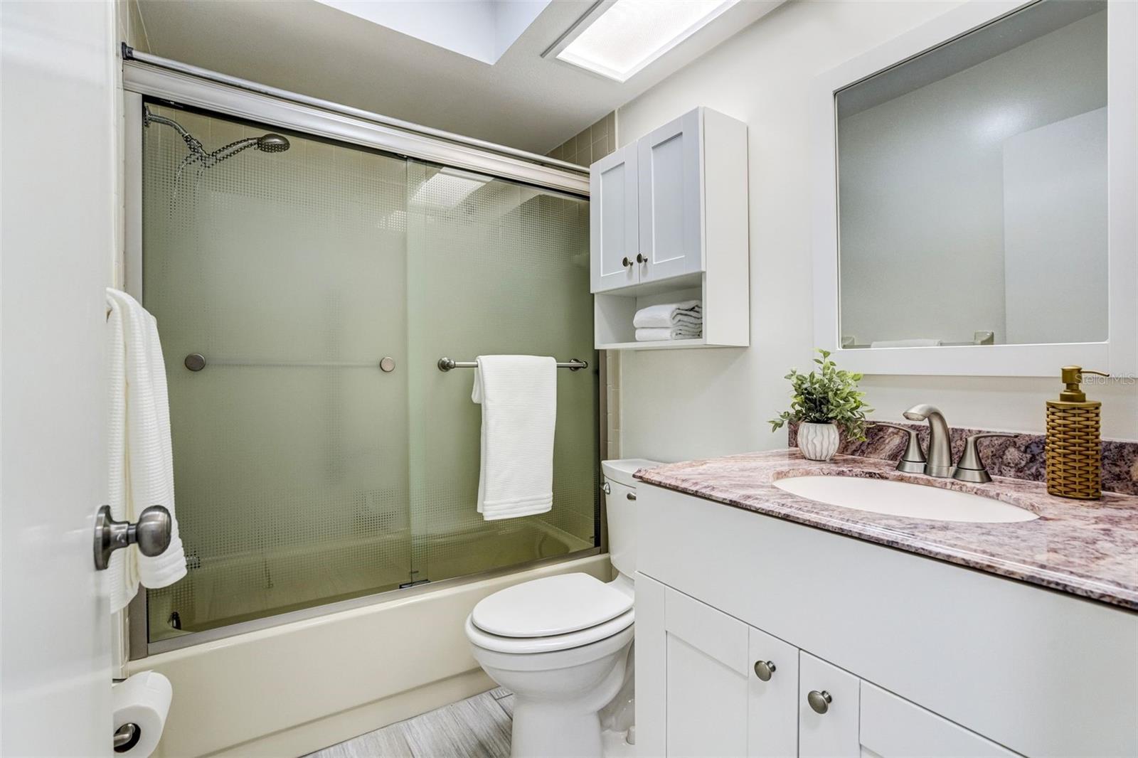 460 S Paula Dr #108 Property Photo 16