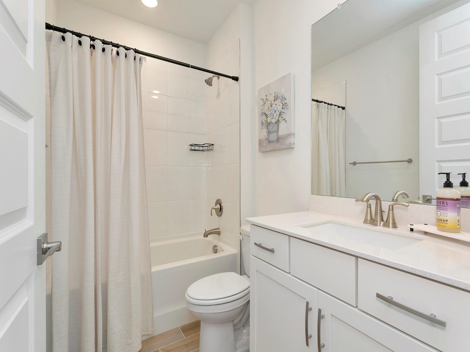 7008 Norris Landing Pl Property Photo 7