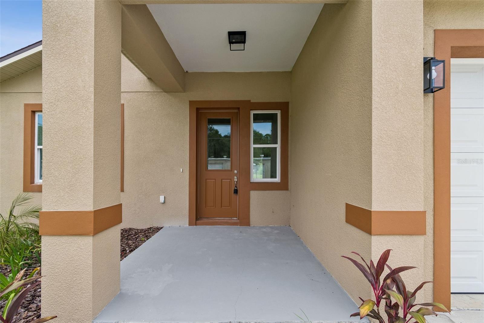 2523 Avenue E Sw Property Photo 3