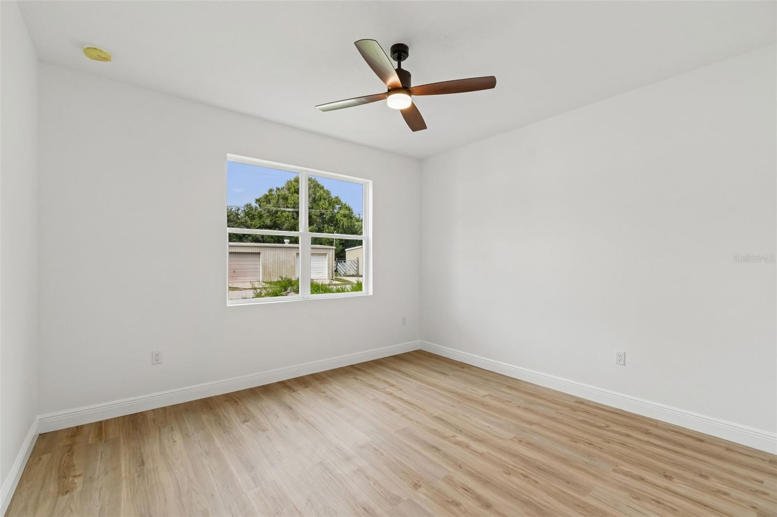 2523 Avenue E Sw Property Photo 19