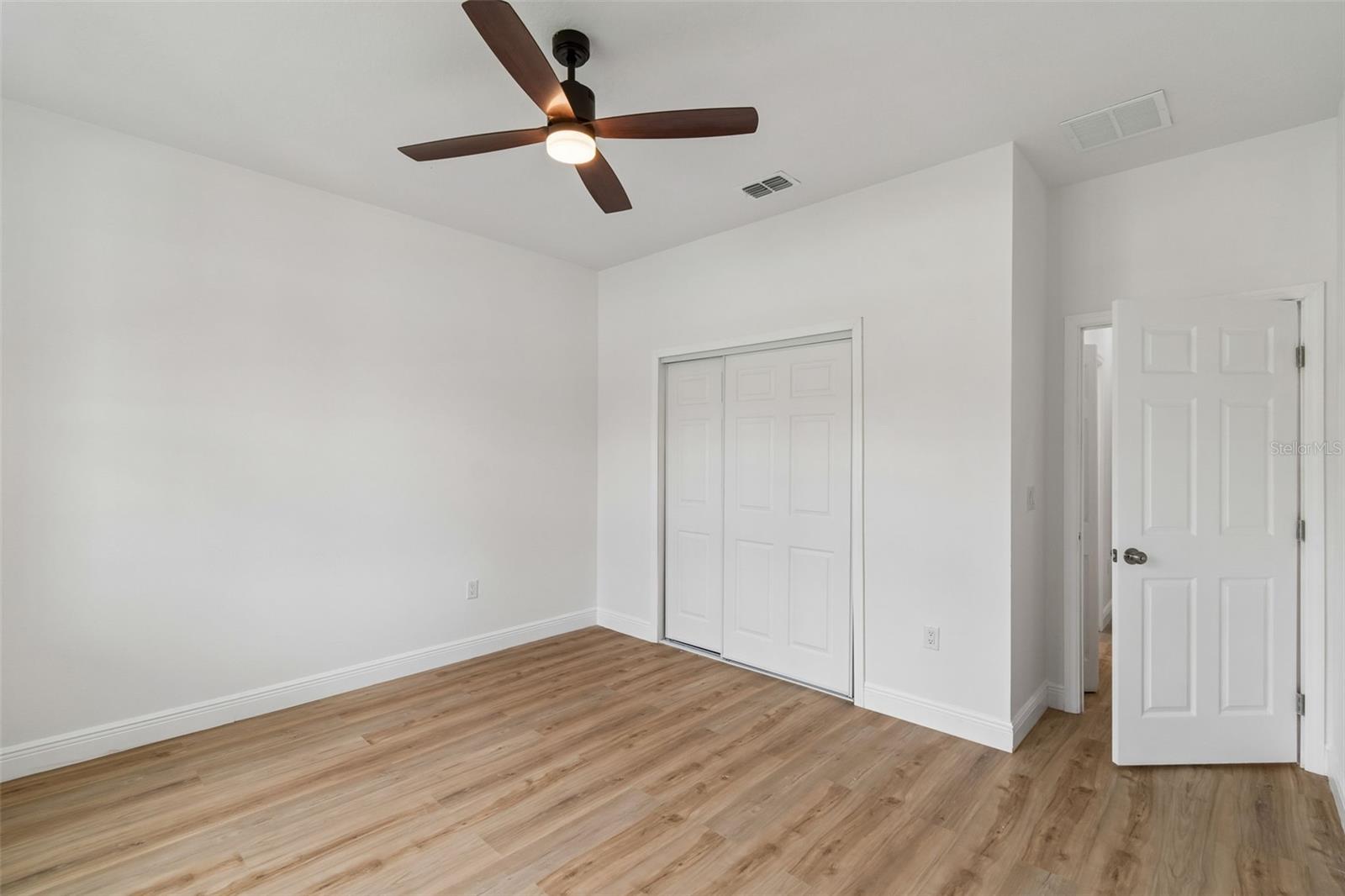 2523 Avenue E Sw Property Photo 20