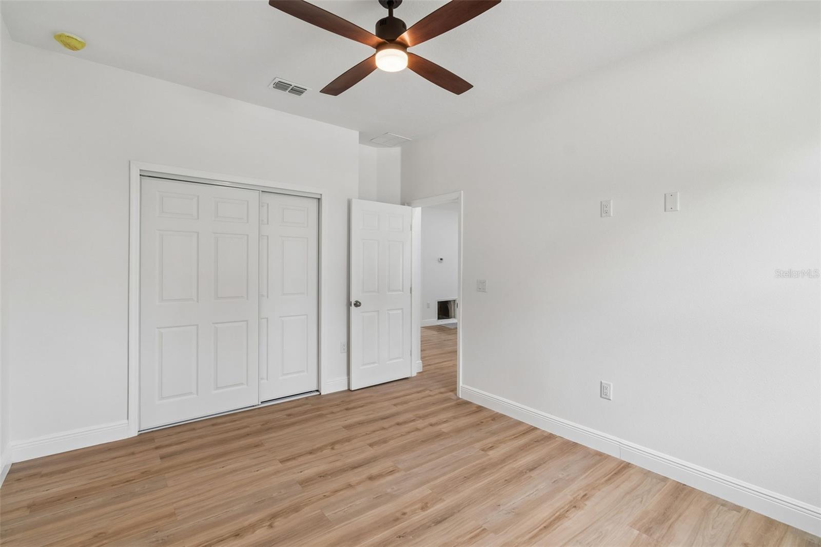 2523 Avenue E Sw Property Photo 23