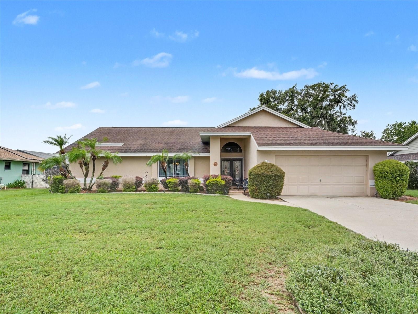 2810 Winterset Park Property Photo