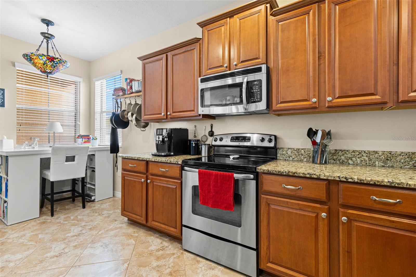 9524 Trumpet Vine Loop Property Photo 5