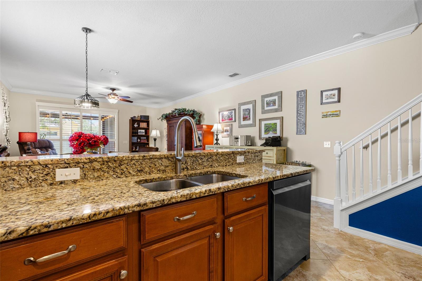 9524 Trumpet Vine Loop Property Photo 7