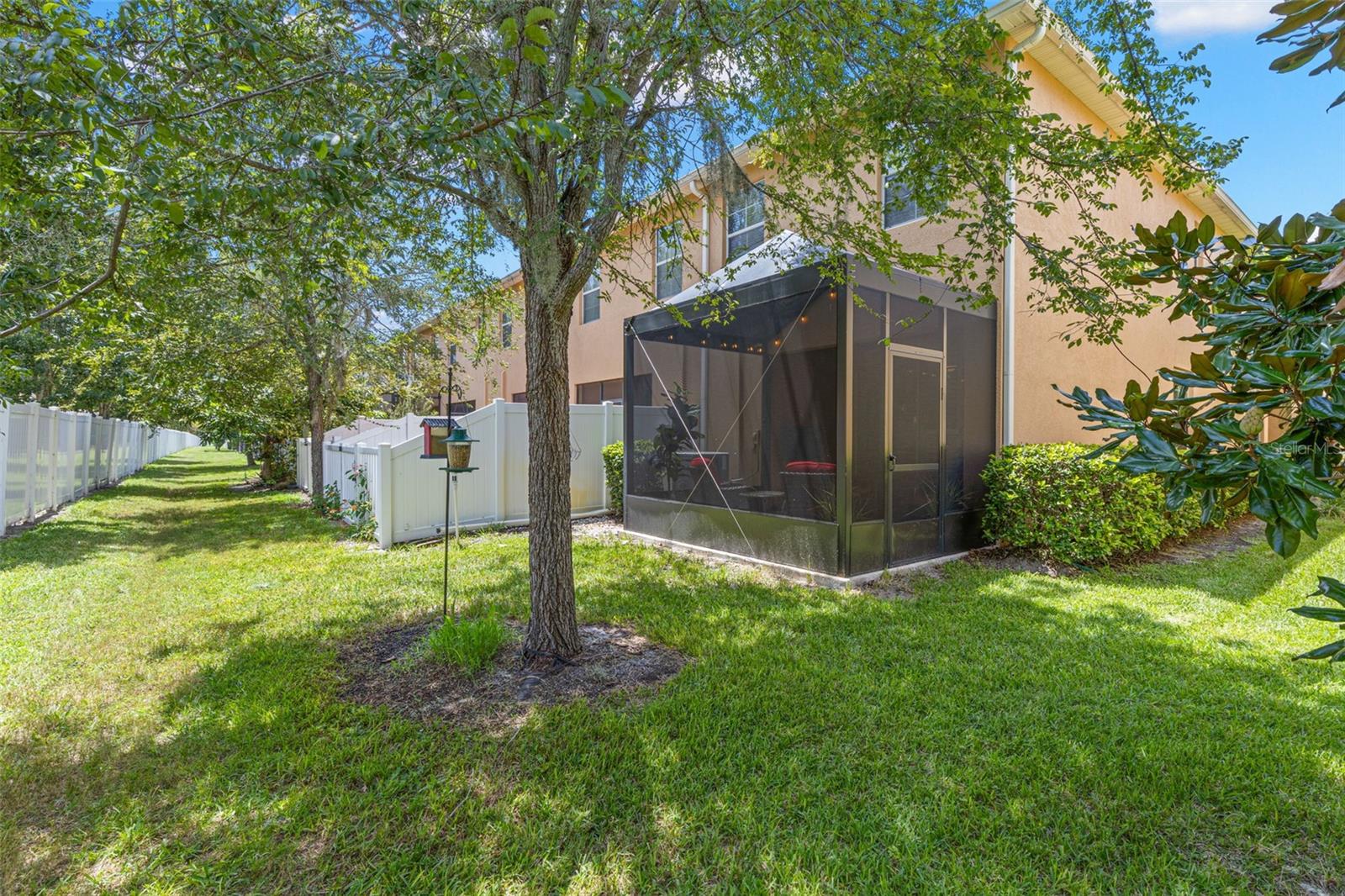 9524 Trumpet Vine Loop Property Photo 18