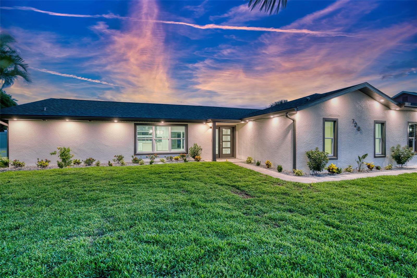 728 SPANISH MAIN DR