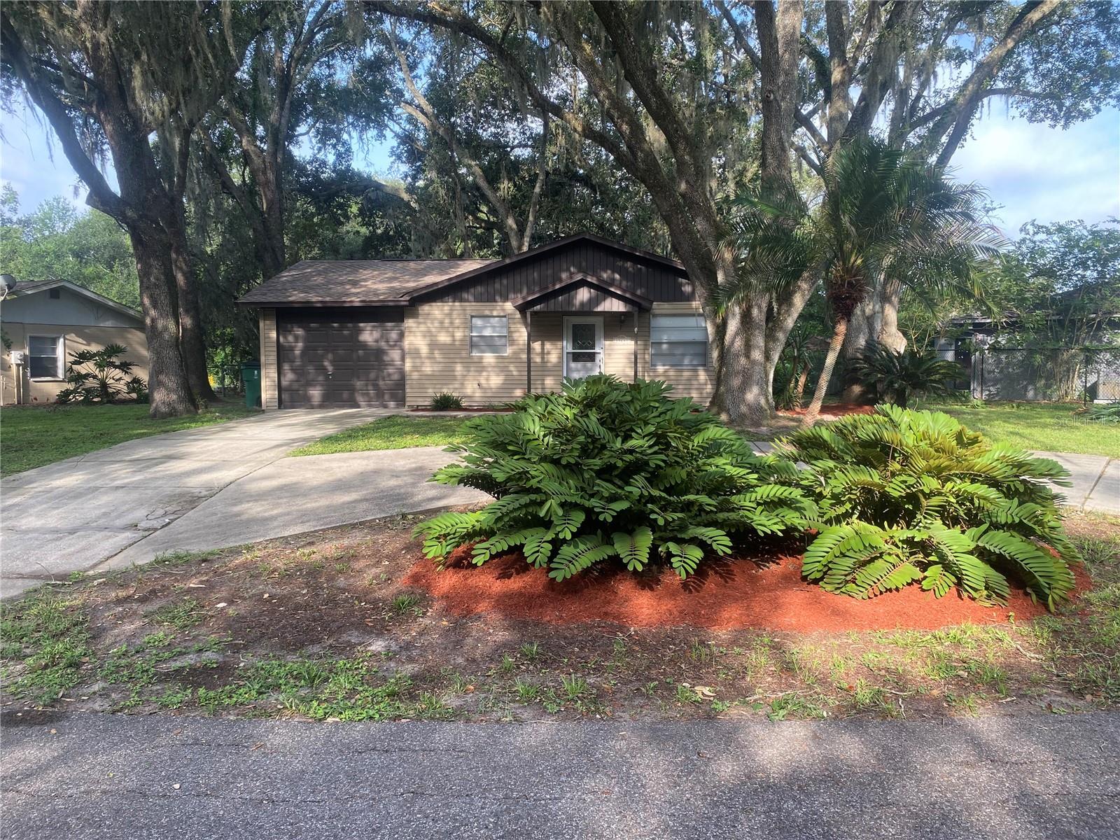 39648 Meadowood Loop Property Photo 5