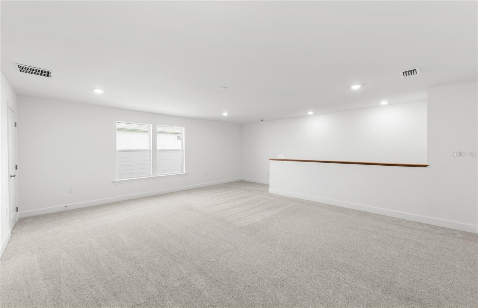 7617 Fulham Ave Property Photo 37