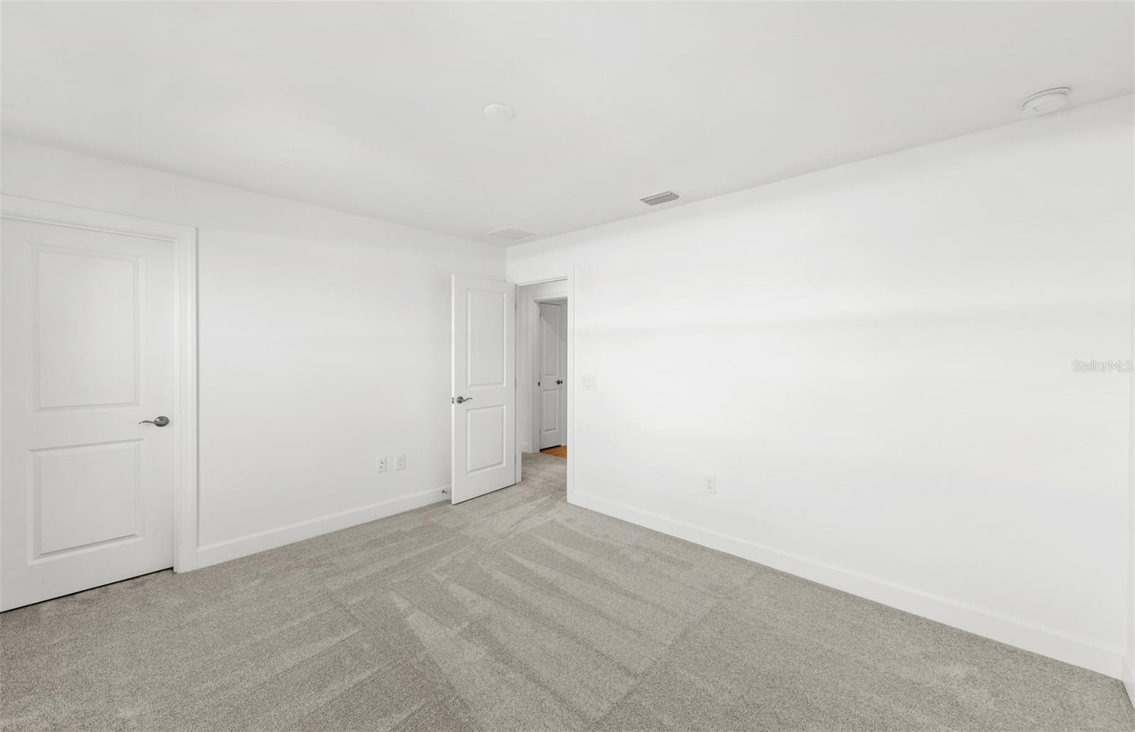 7617 Fulham Ave Property Photo 42