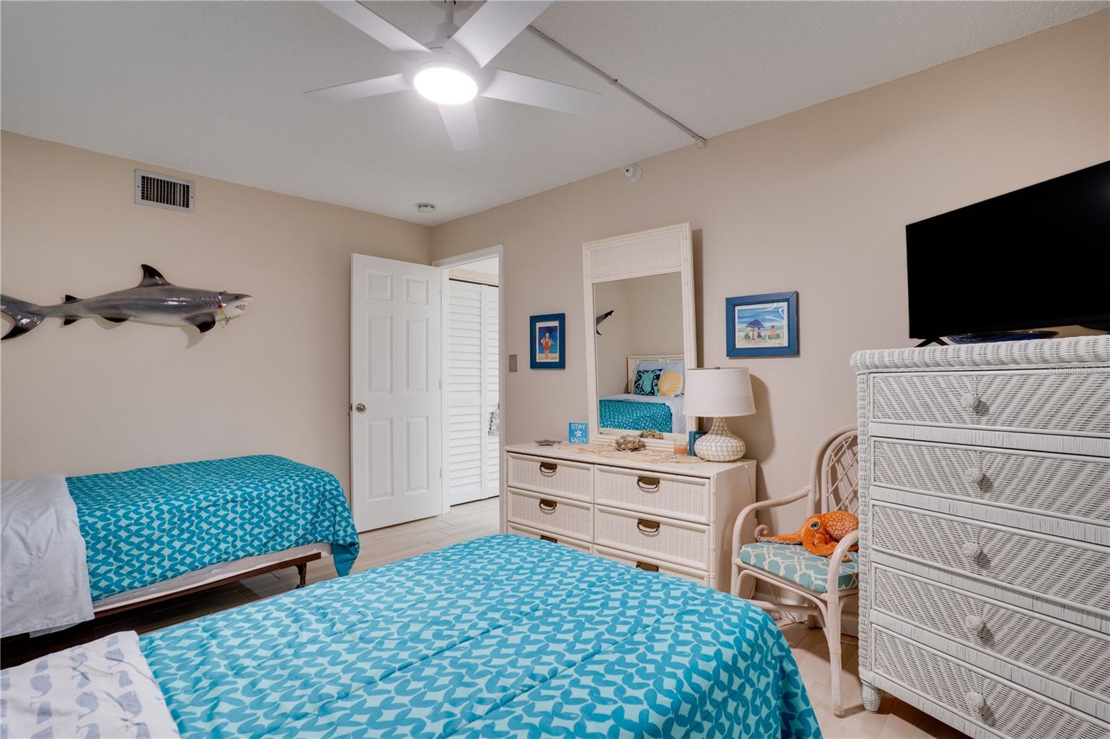 15000 Gulf Blvd #907 Property Photo 23