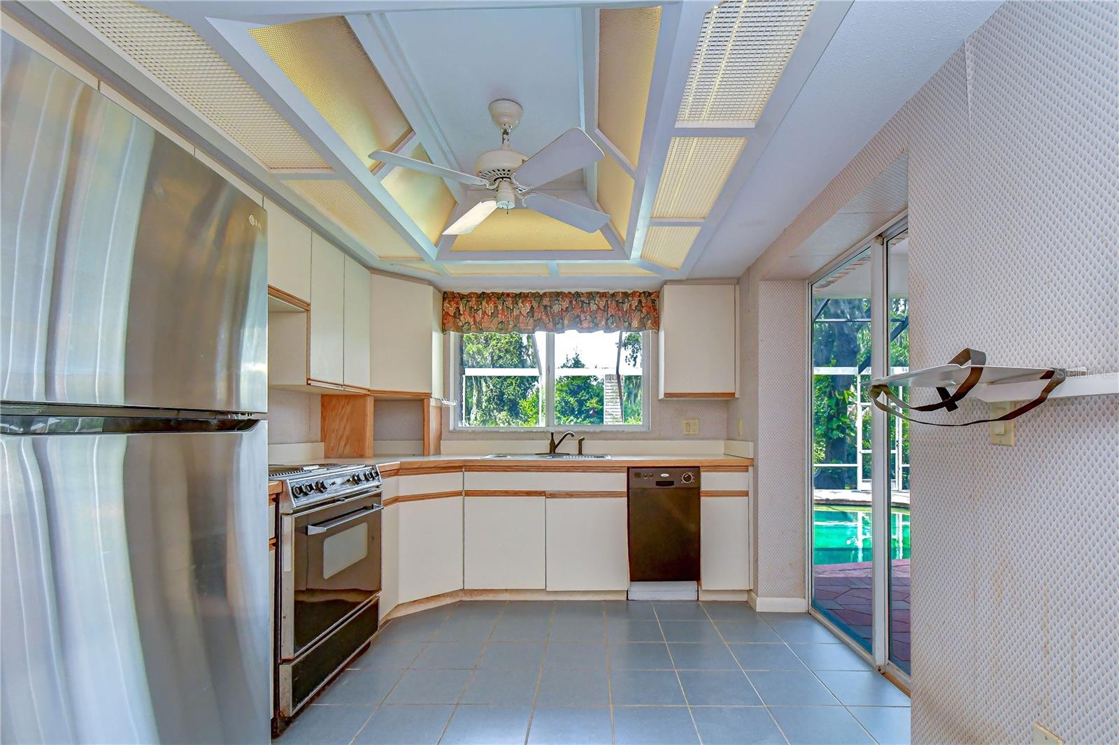 914 S Miller Rd Property Photo 21
