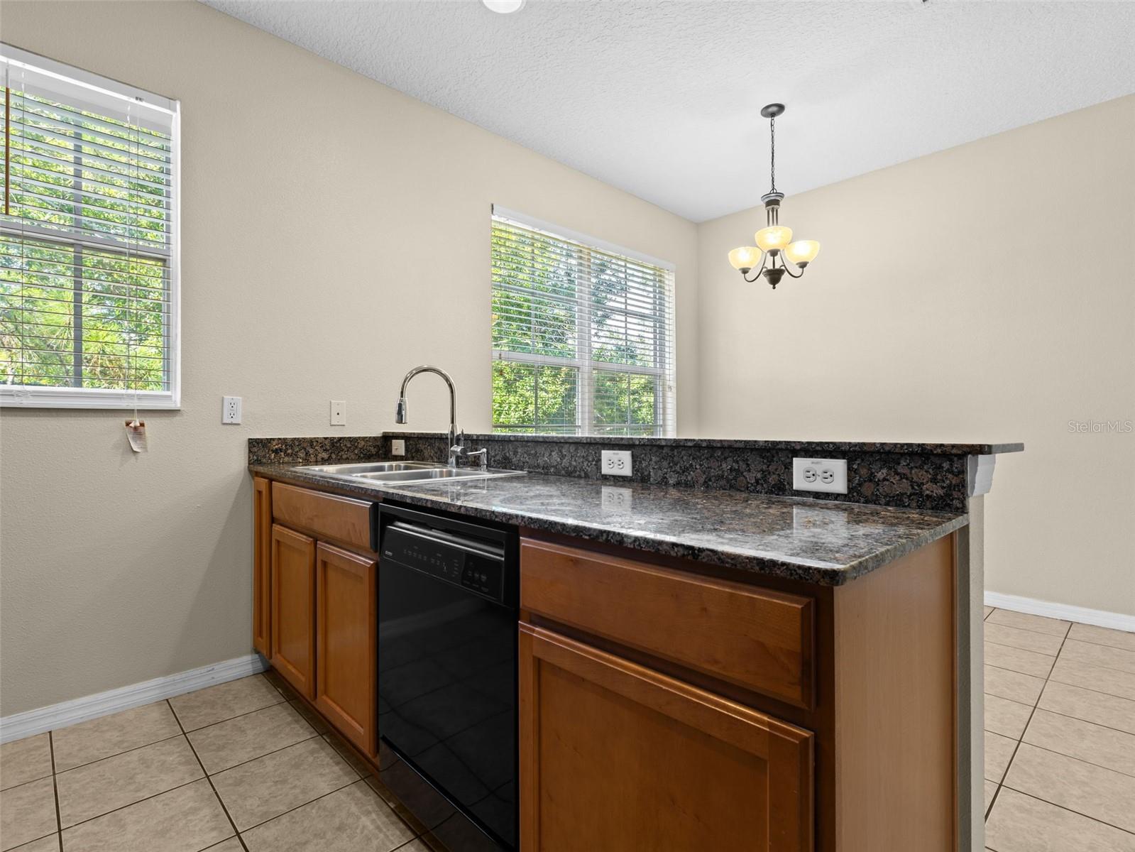 2412 Middleton Grove Dr Property Photo 10