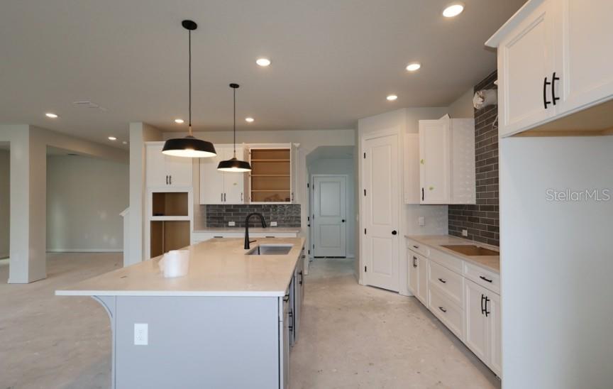 5831 Native Oak St Property Photo 8