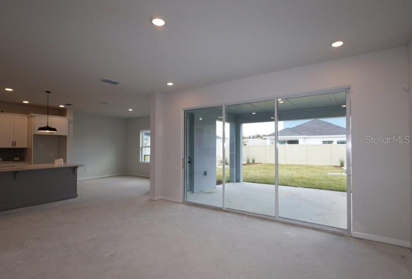 5831 Native Oak St Property Photo 9