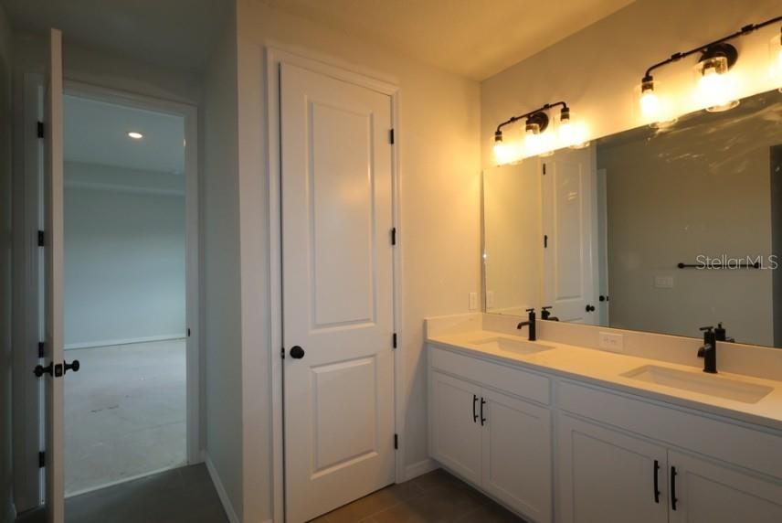5831 Native Oak St Property Photo 13