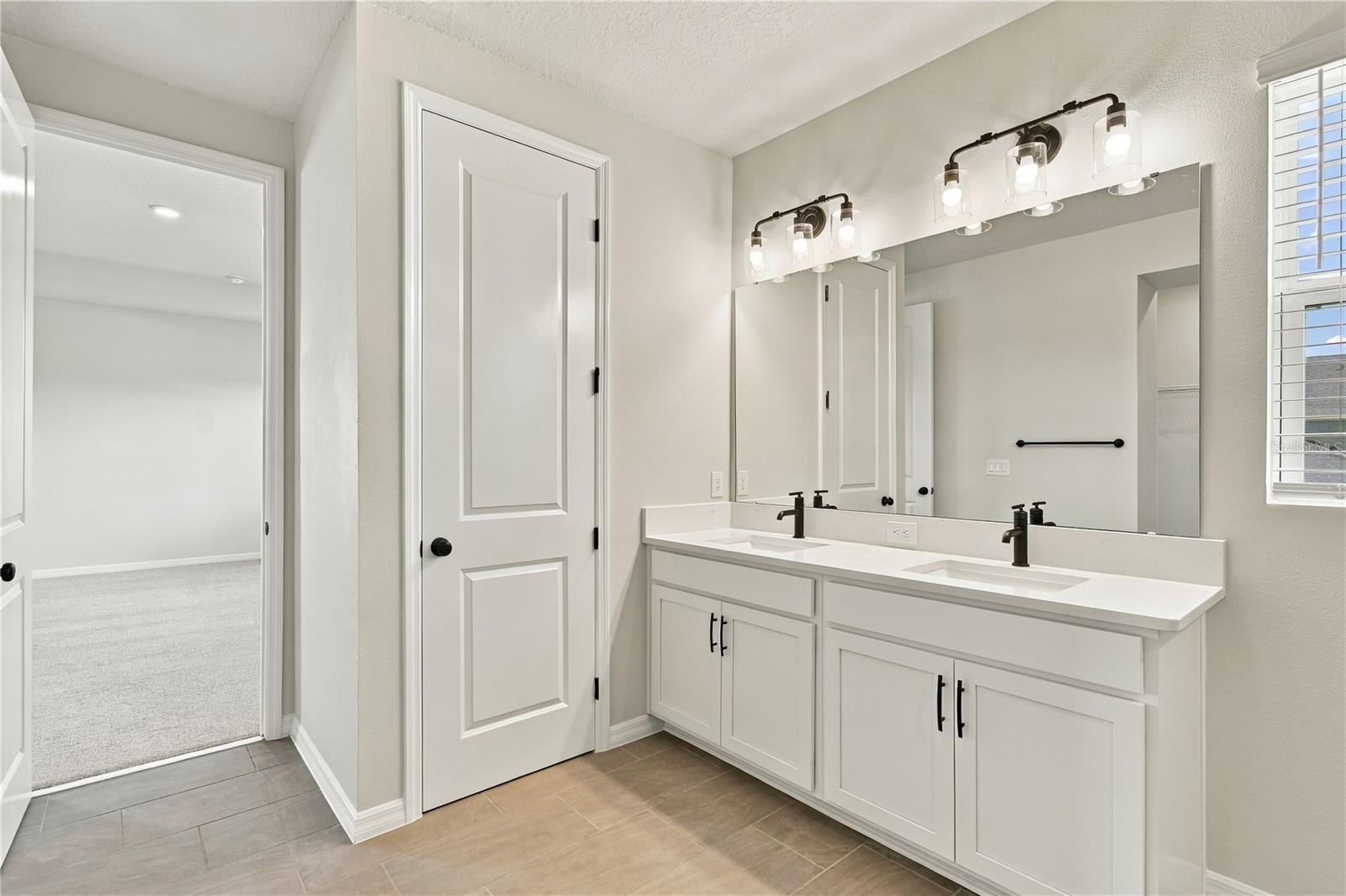 5831 Native Oak St Property Photo 16