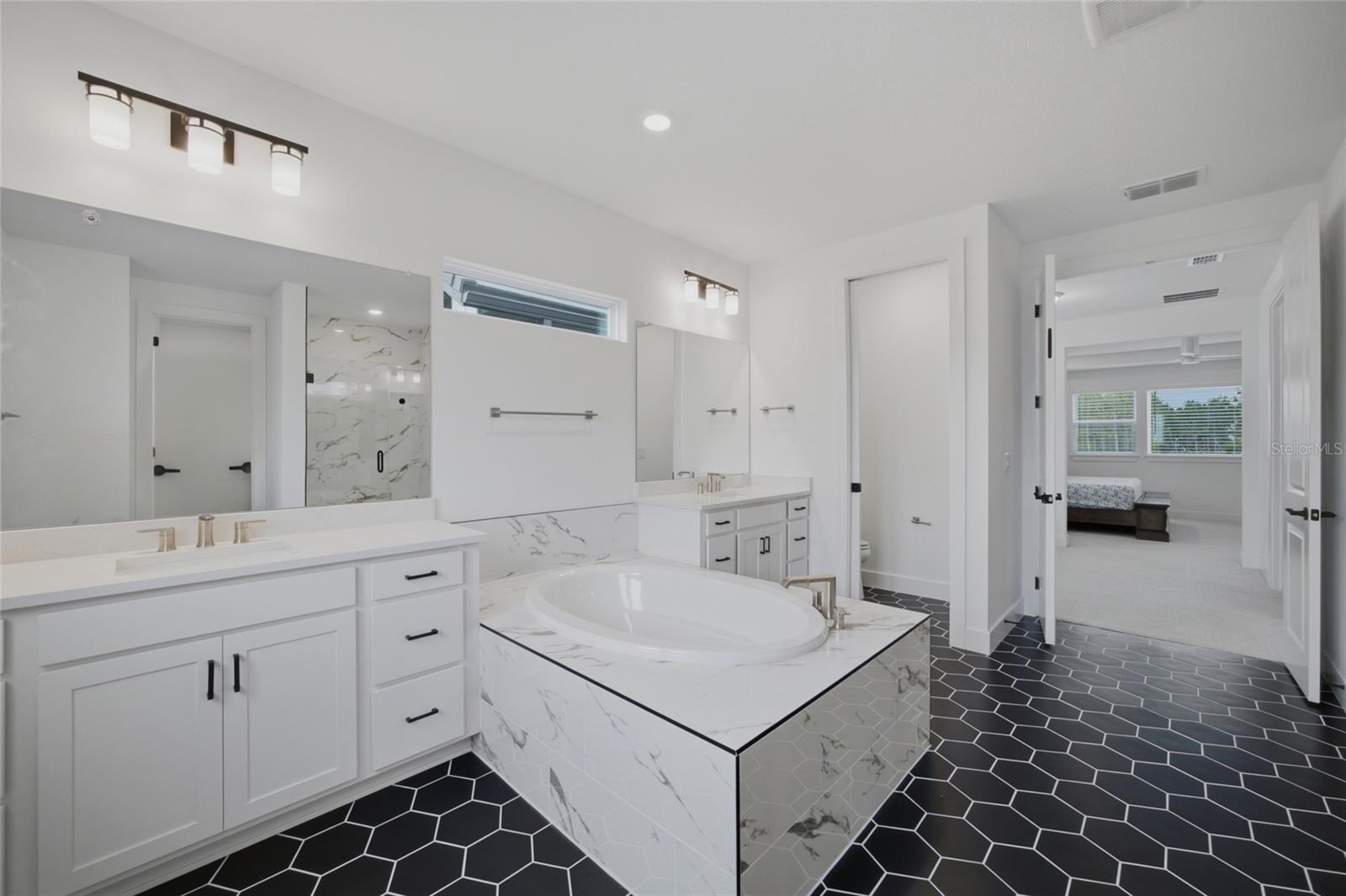 1515 Valier Pt Property Photo 38