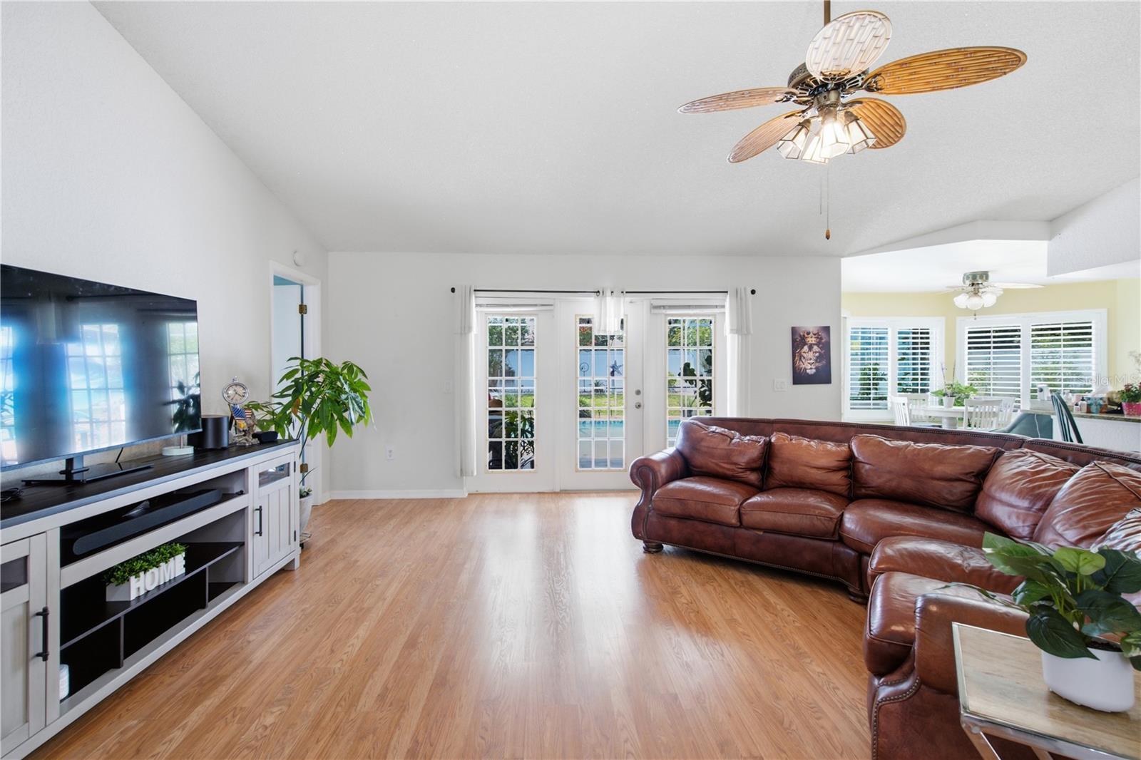 13220 Linden Dr Property Photo 10