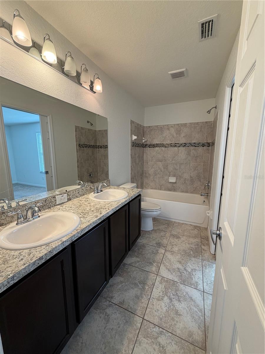 5051 Cactus Needle Ln Property Photo 5