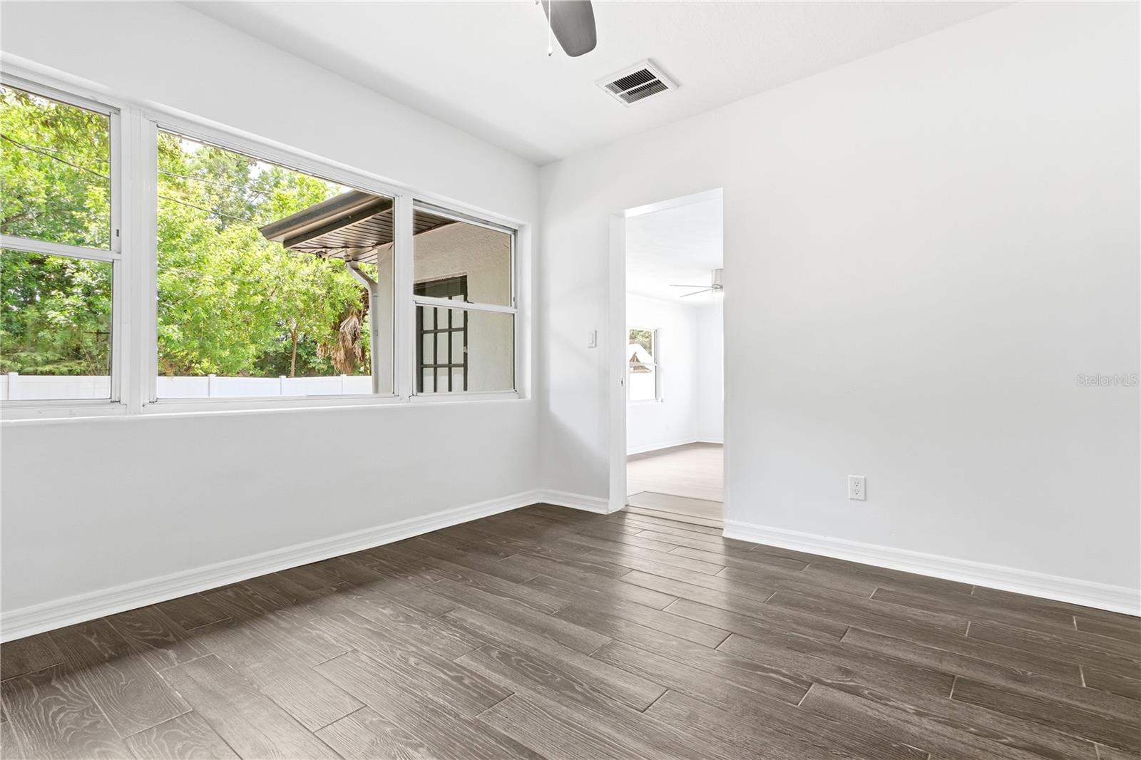 10 S Orion Ave Property Photo 23