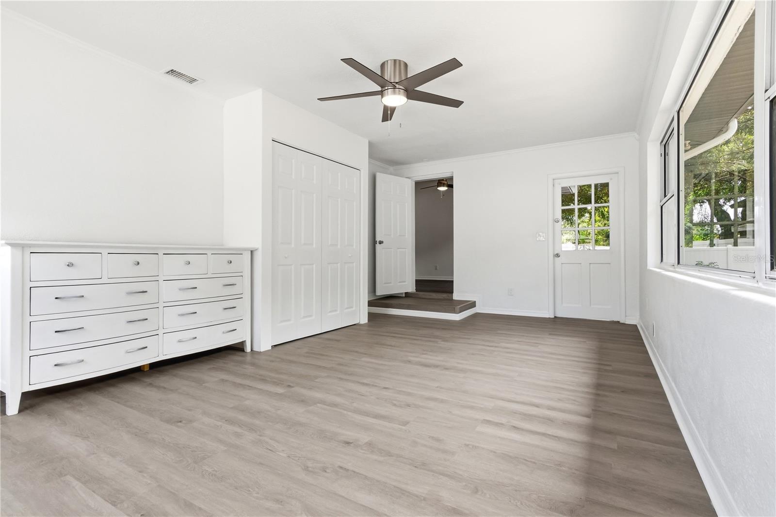 10 S Orion Ave Property Photo 28
