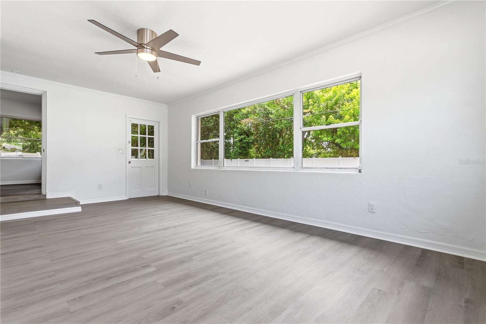 10 S Orion Ave Property Photo 29