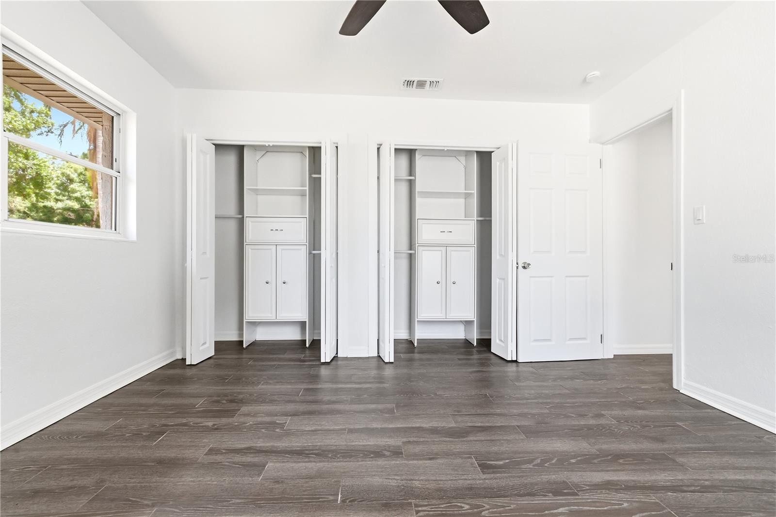 10 S Orion Ave Property Photo 33