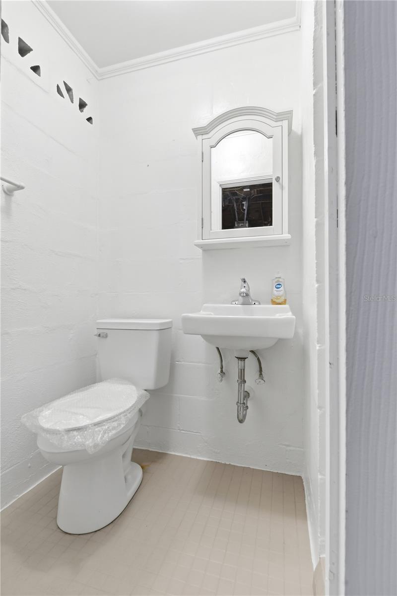 10 S Orion Ave Property Photo 41