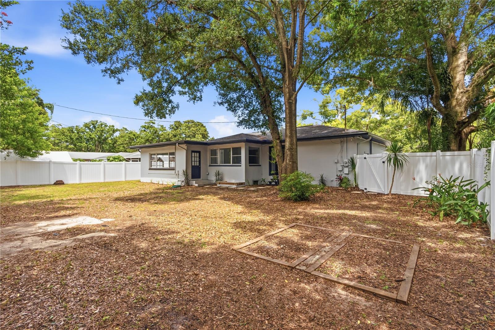10 S Orion Ave Property Photo 45