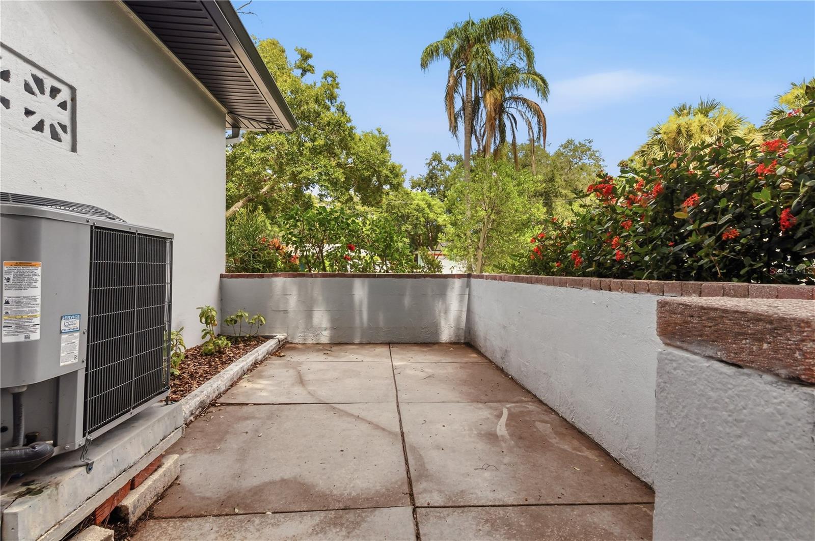 10 S Orion Ave Property Photo 46