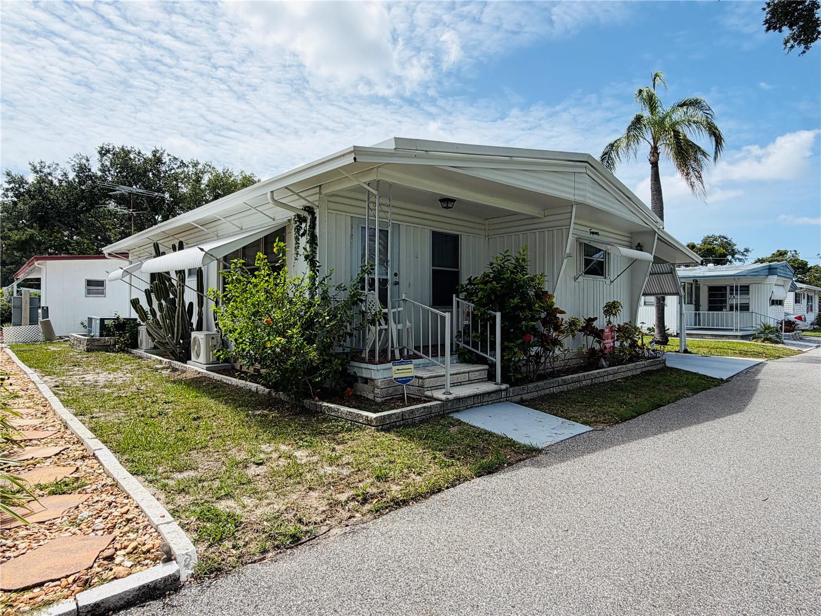 2331 BELLEAIR RD #206 Property Photo 1