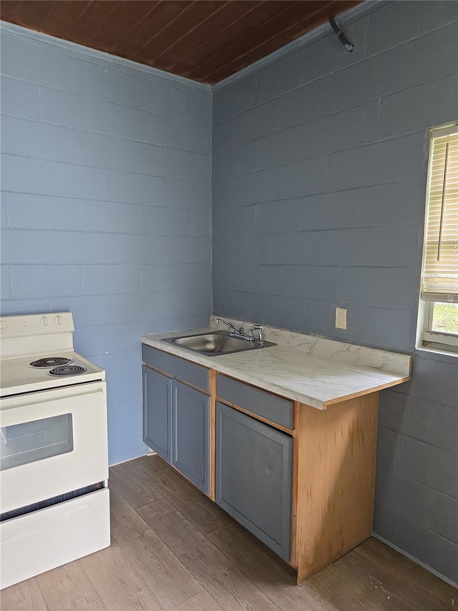 1402 Maluhia Dr Property Photo 27