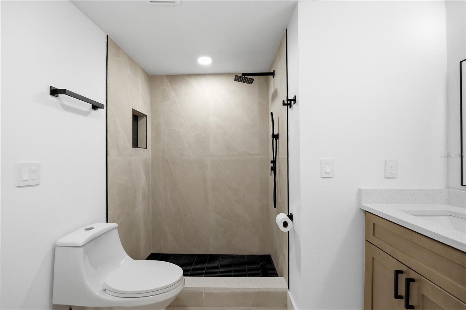 8602 Briar Grove Cir Property Photo 8