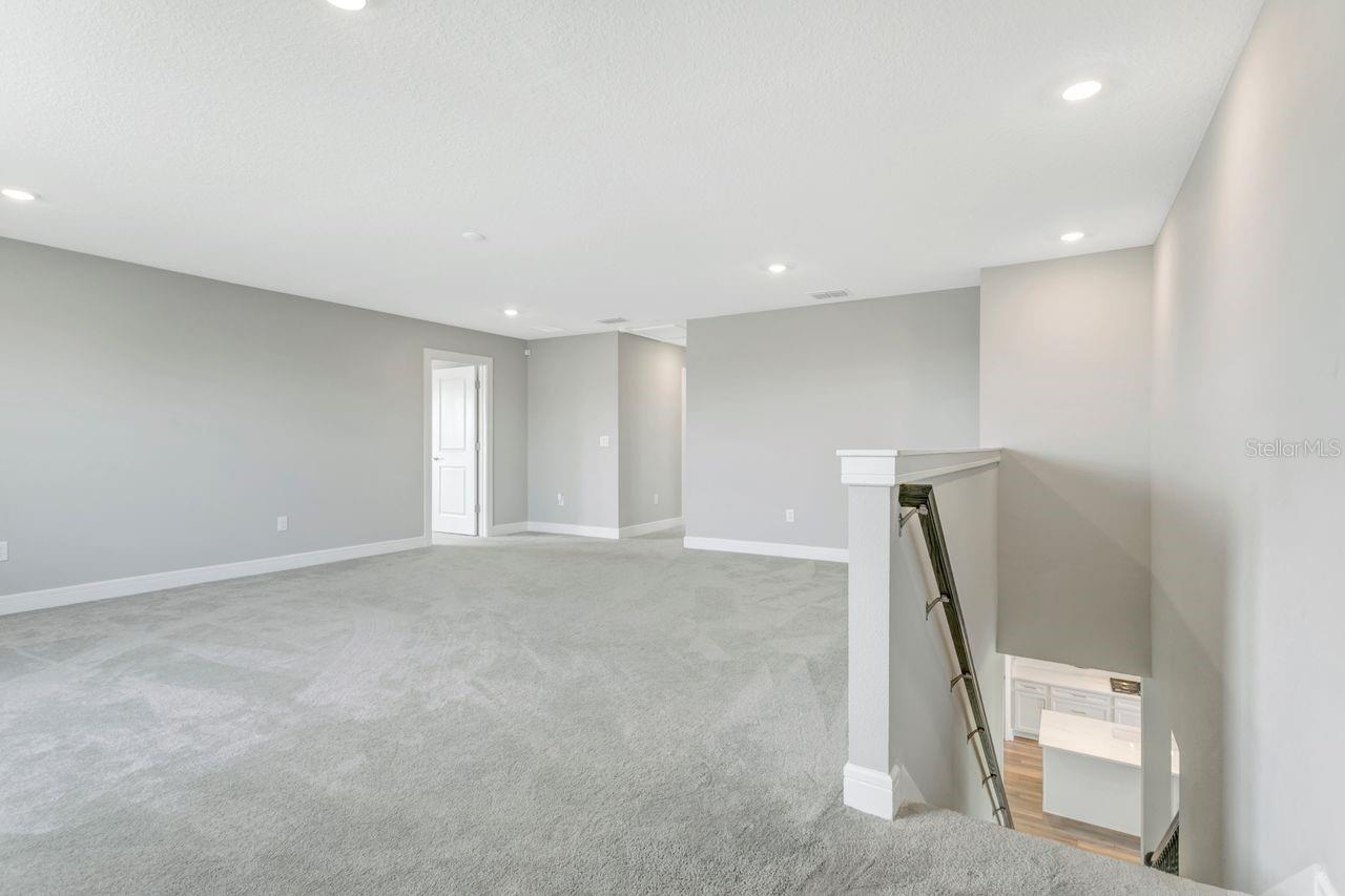 9909 Longmeadow Ave Property Photo 22