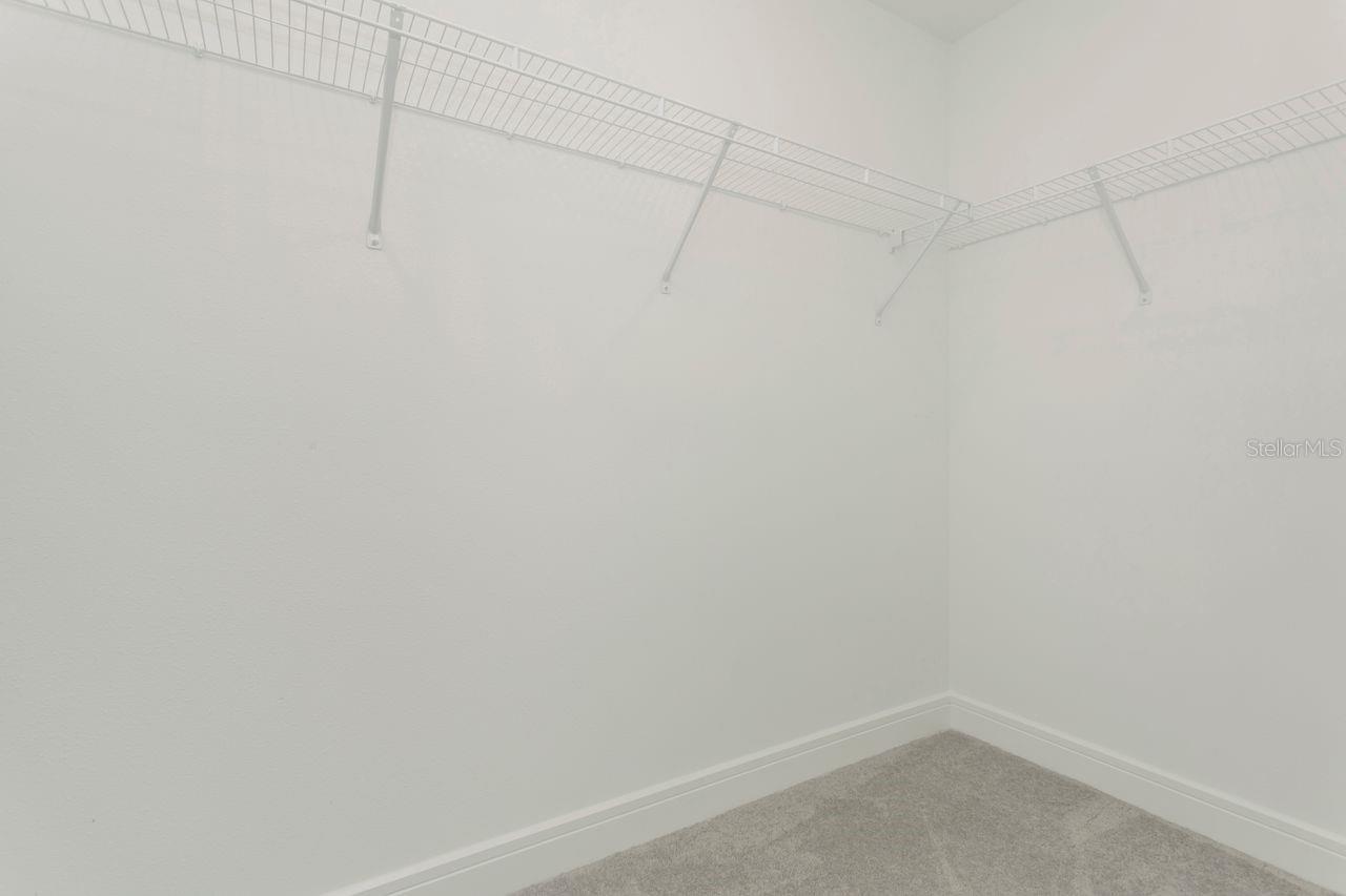 9909 Longmeadow Ave Property Photo 26