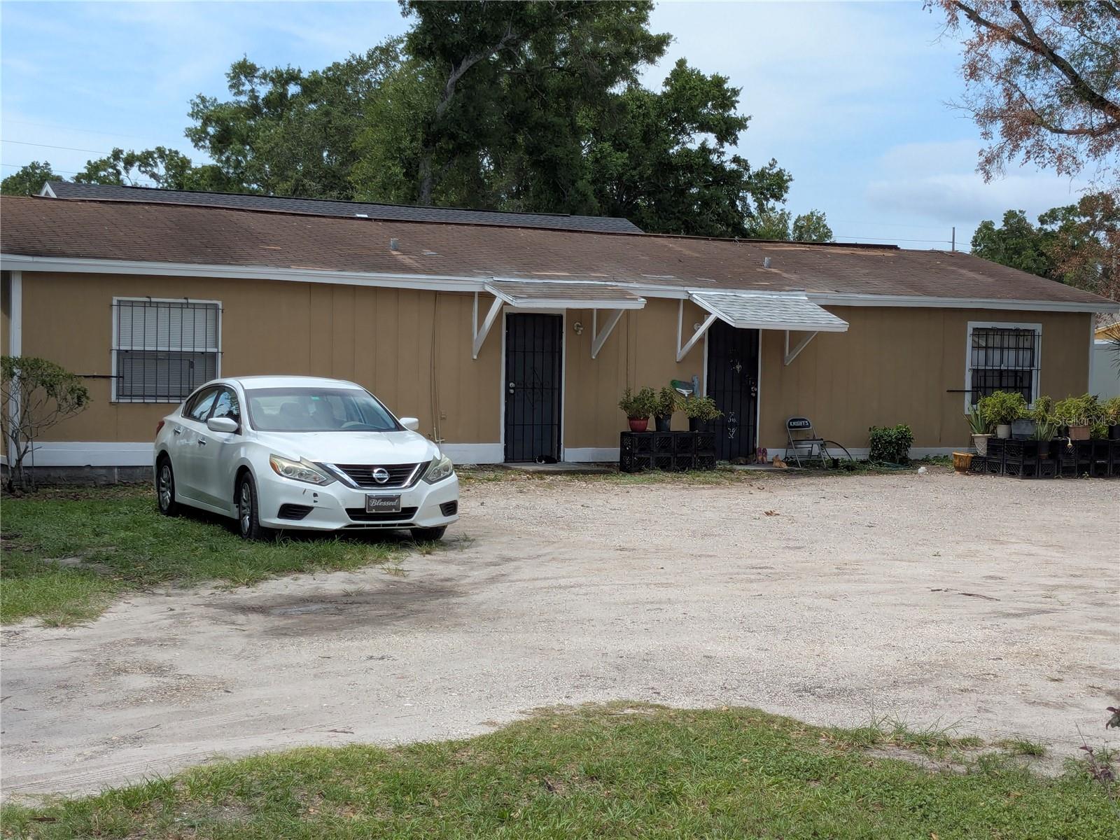 TB8531175 Property Photo 2