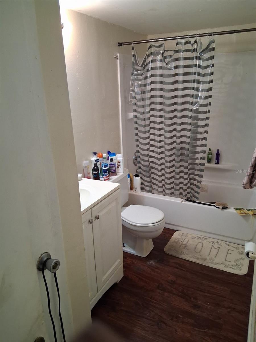TB8531175 Property Photo 11