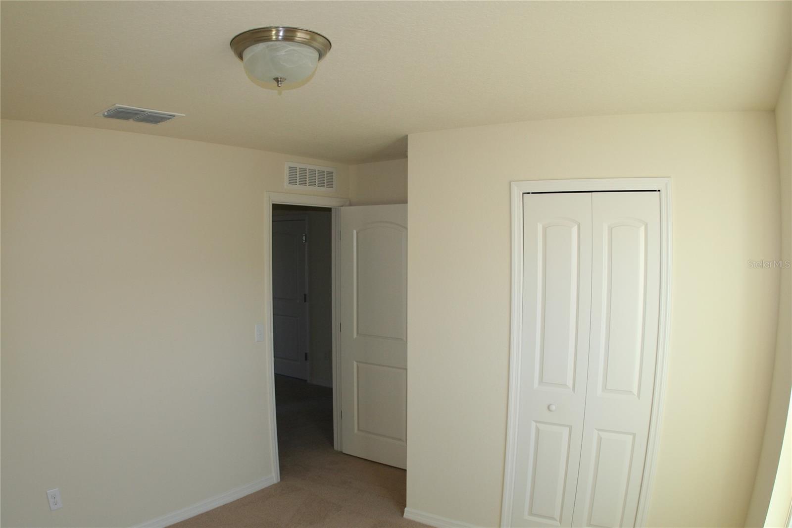 4362 High Ridge Ave Property Photo 3