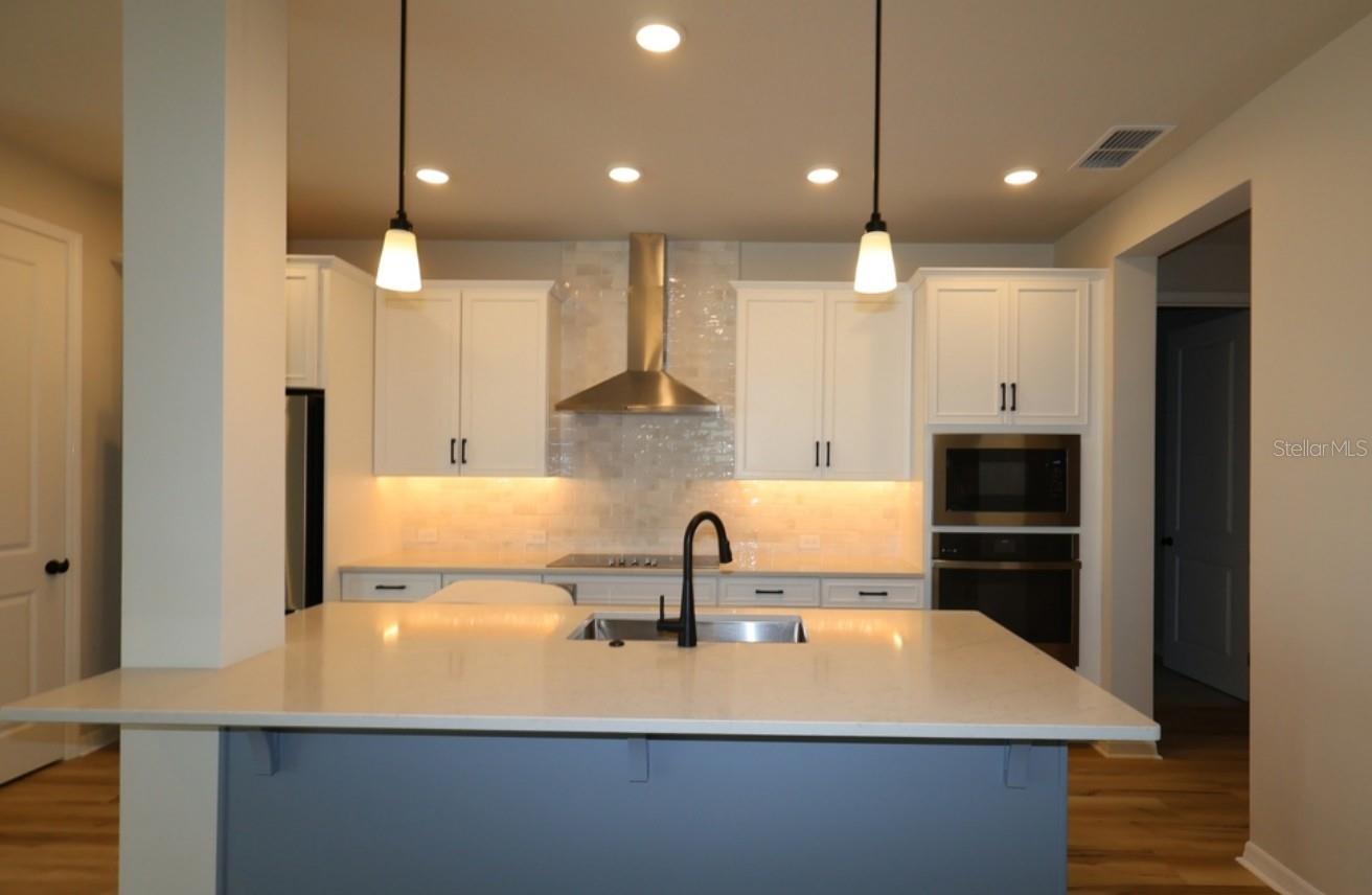 5825 Native Oak St Property Photo 6
