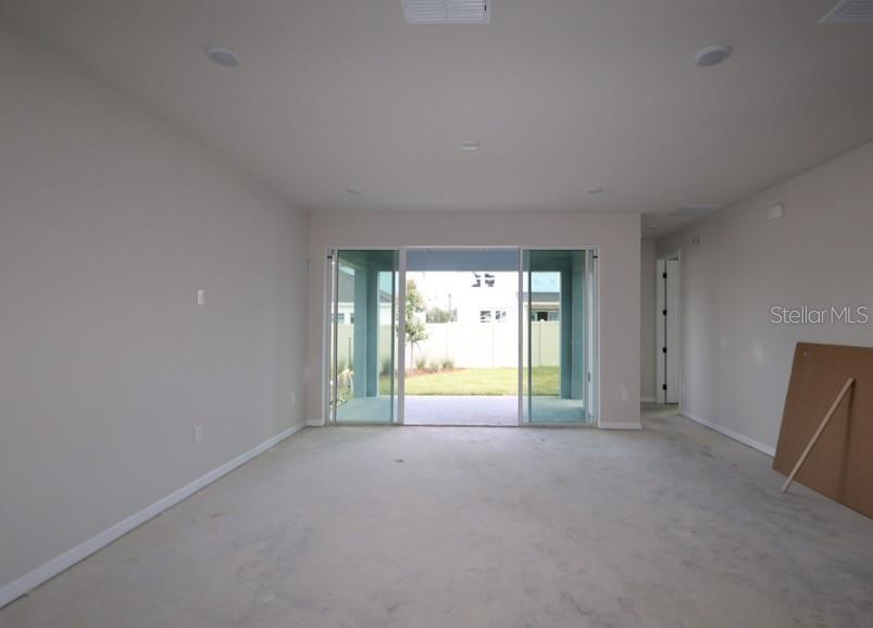 5825 Native Oak St Property Photo 8