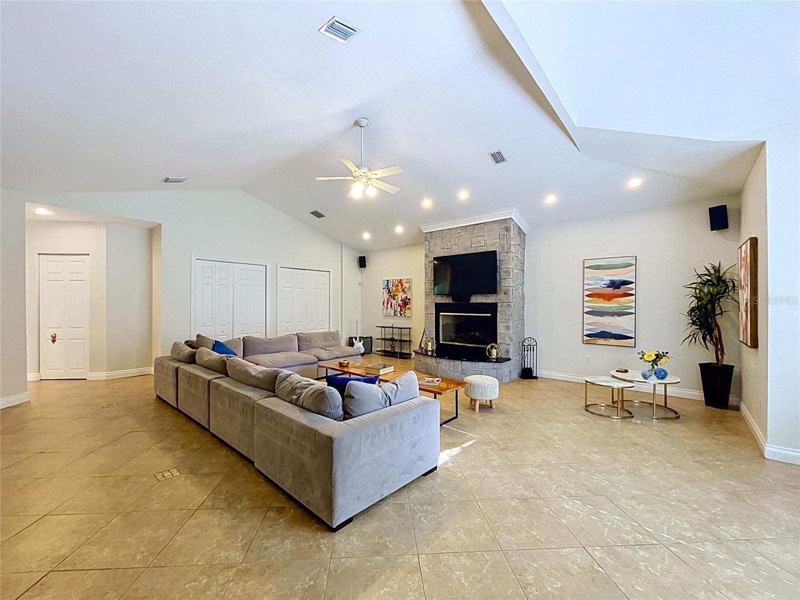 2918 Magnolia Trce Property Photo 33