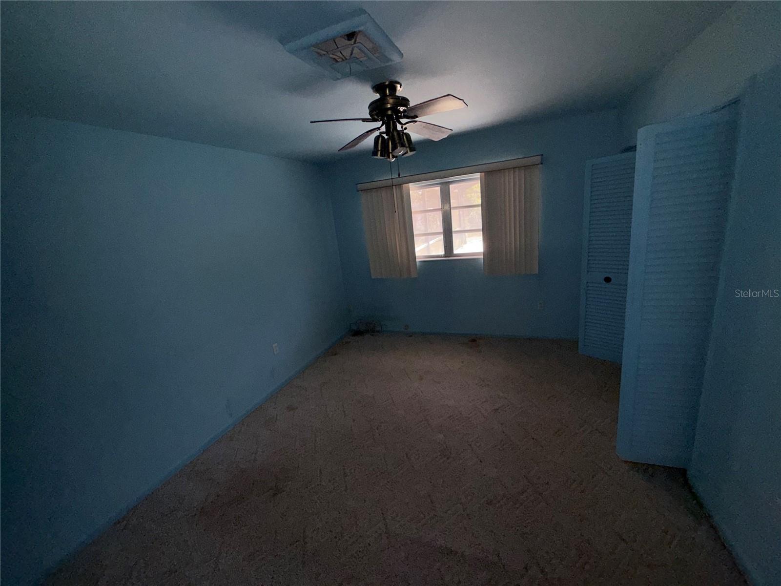 1015 E Mann Rd Property Photo 9