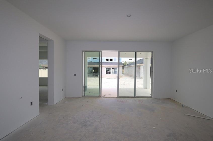 5813 Native Oak St Property Photo 5