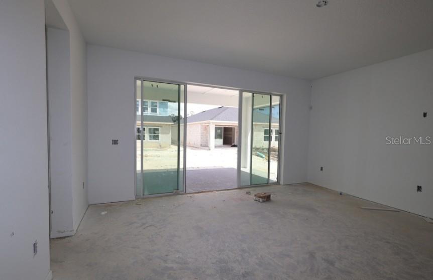 5813 Native Oak St Property Photo 6