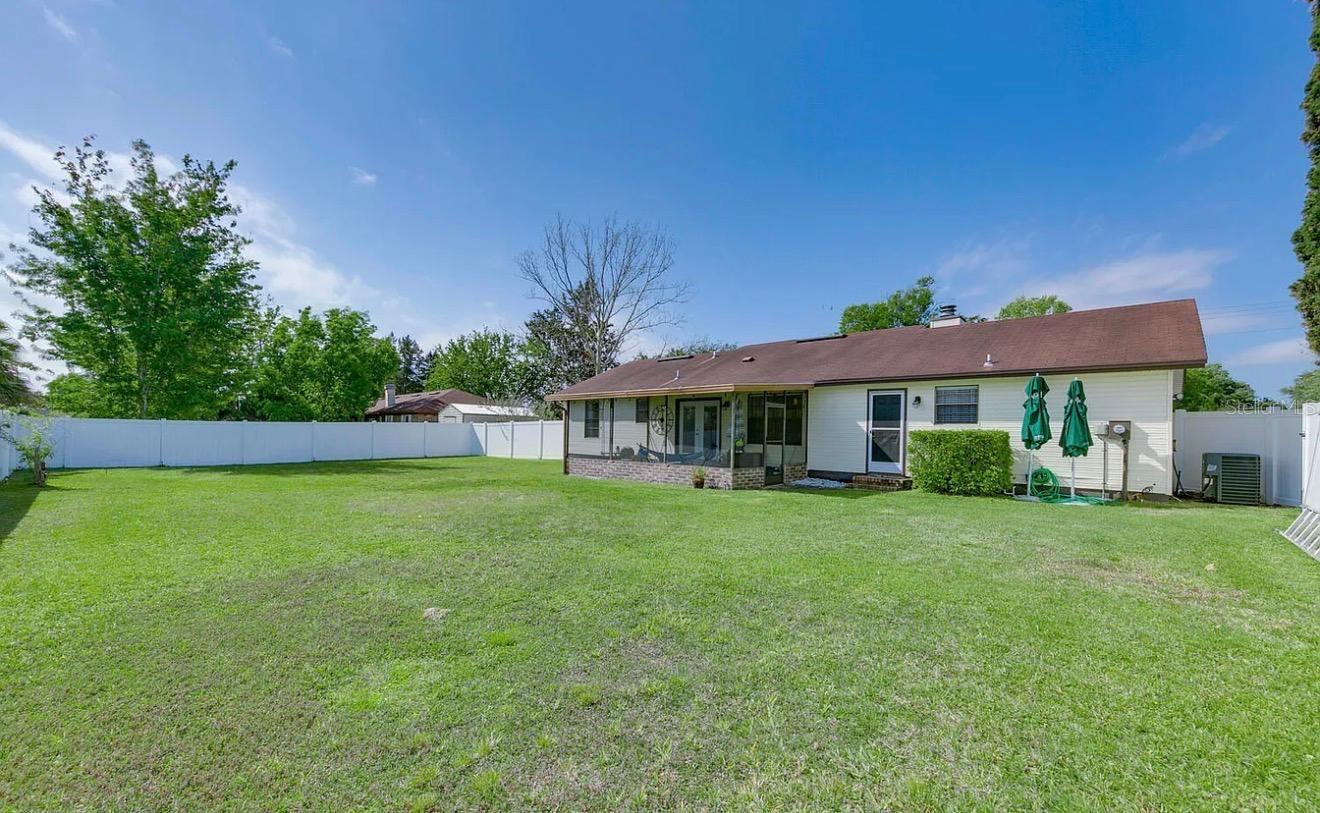 1121 Londonderry Dr Property Photo 25