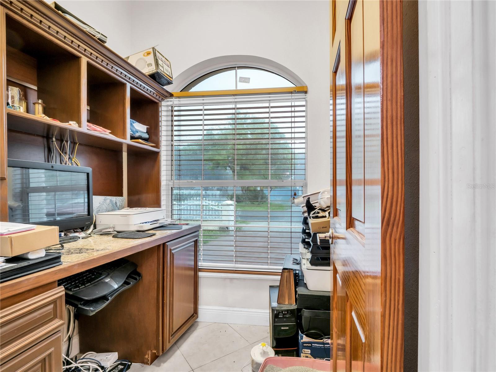 6922 N Hale Ave Property Photo 56