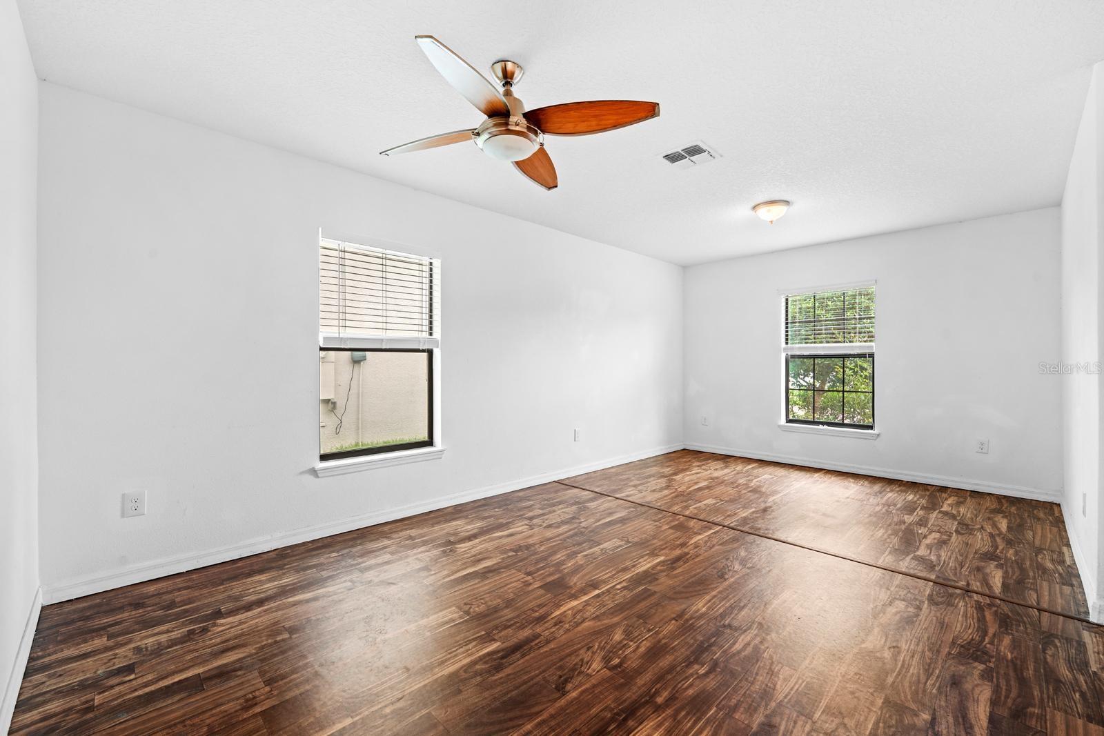 11837 Thicket Wood Dr Property Photo 6