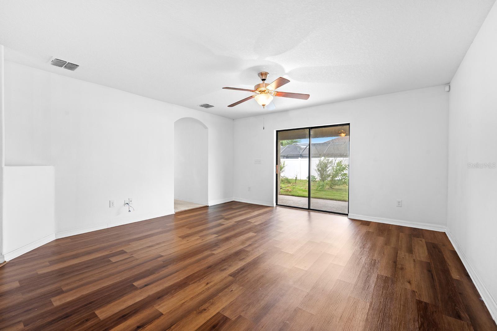 11837 Thicket Wood Dr Property Photo 13
